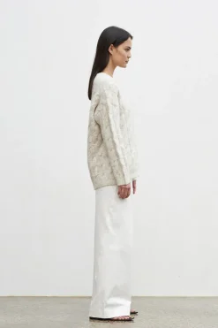 Friend of Audrey - Kara Cable Knit Melange V-Neck (Creme Brulee)
