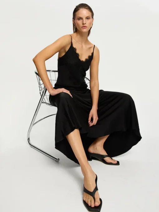 Kivari - AMANDA MAXI DRESS (BLACK)