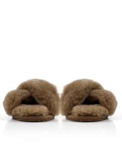 Women La Tribe - Crossover Sheepy Slipper (Tobacco)