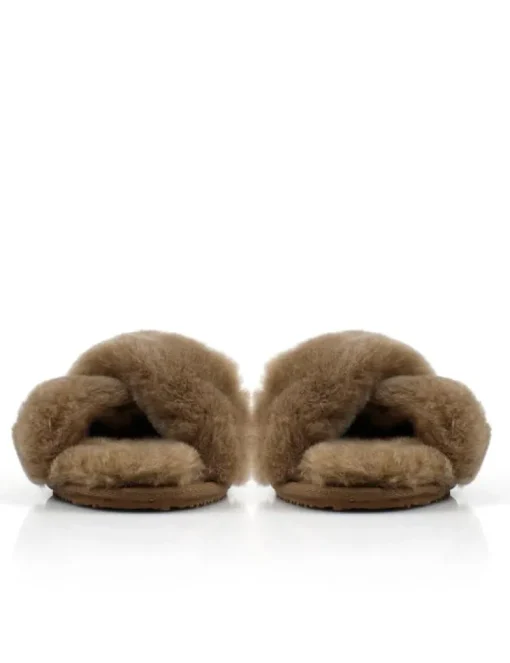 Women La Tribe - Crossover Sheepy Slipper (Tobacco)