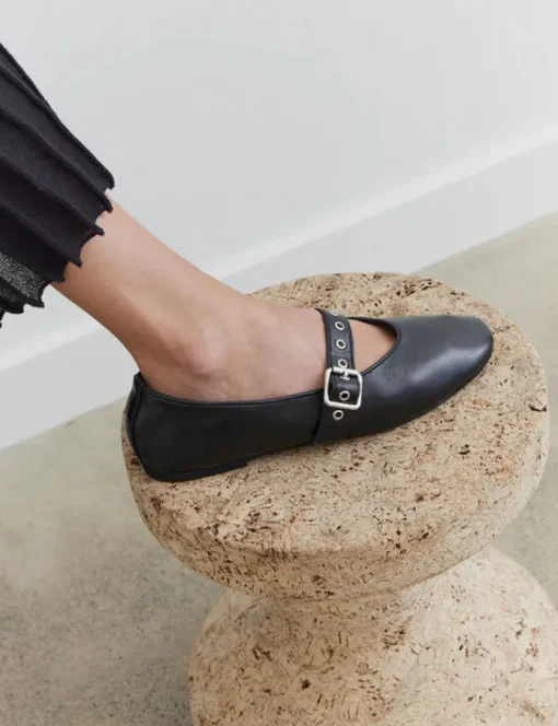 Women La Tribe - EILWEN BALLET FLAT (BLACK / SILVER)