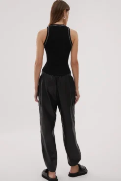 Misha Urban - BATES TANK (BLACK)