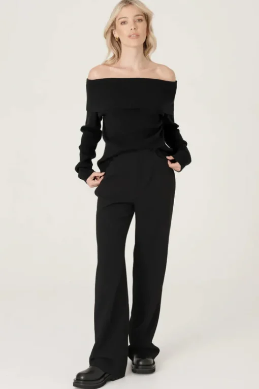 RAEF The Label - Dunes Knit (Black)