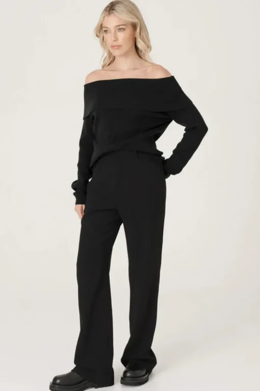 RAEF The Label - Dunes Knit (Black)
