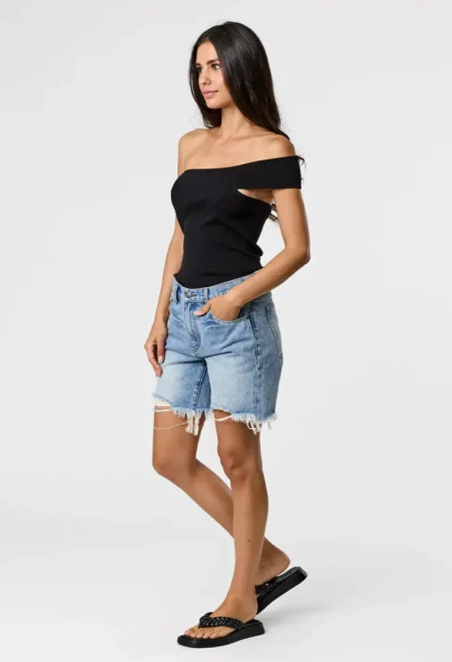 Remain - KEYA TOP (BLACK)
