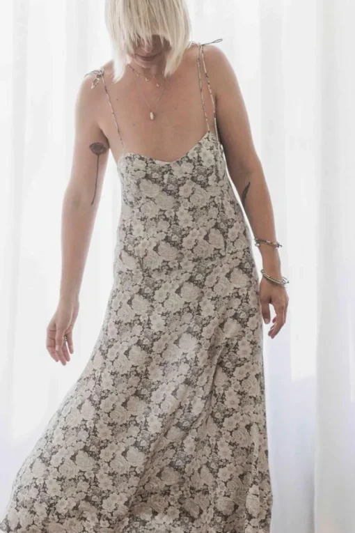 SOLEILUNA - Silk Annalise Midi Dress (Vintage Bloom)