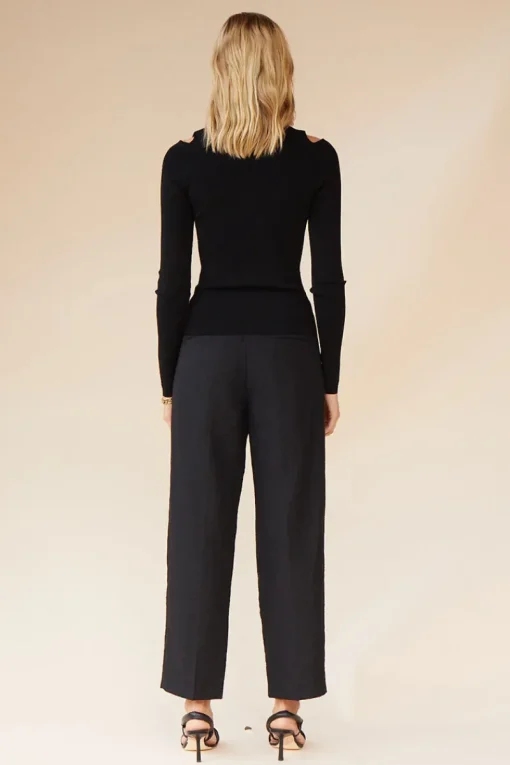 Suboo - Dylan Long Sleeve Scoop Cut Out Top (Black)